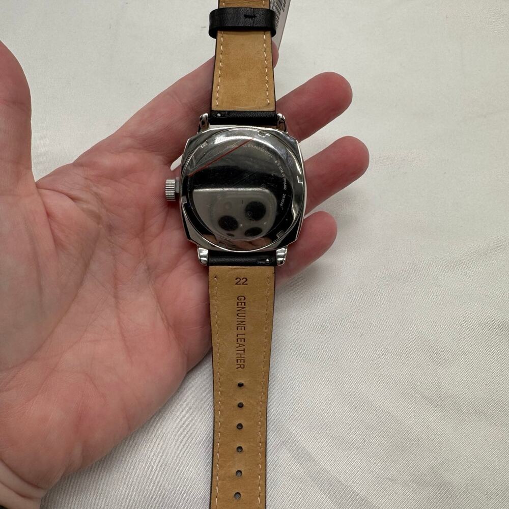 NWT Men’s Fossil March Madness watch - Picture 6 of 8